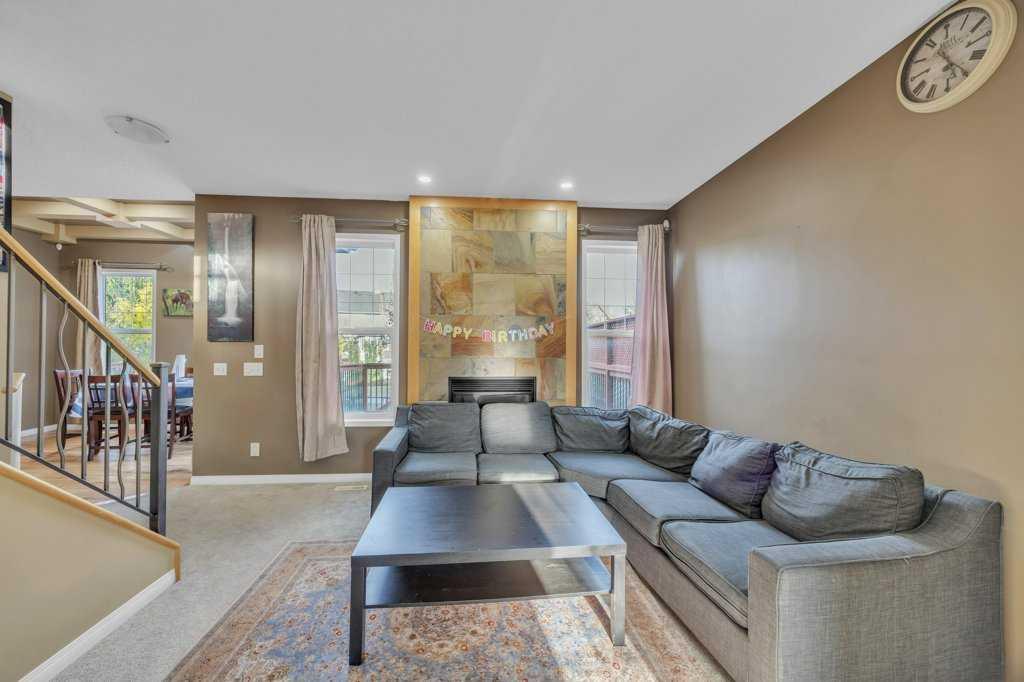 550 Copperfield Boulevard SE photo 3