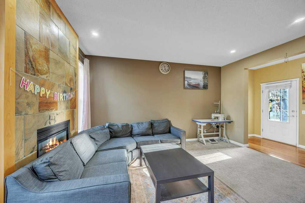 550 Copperfield Boulevard SE photo 4