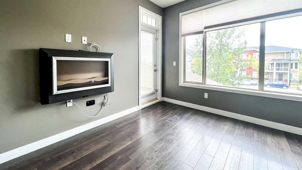10 Auburn Bay Link SE #208 photo 4