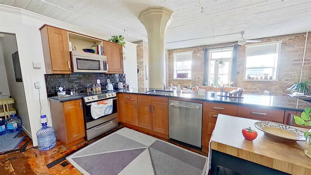 240 11 Avenue SW #409 photo 5