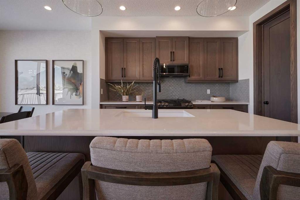 58 Raven Point SE photo 2