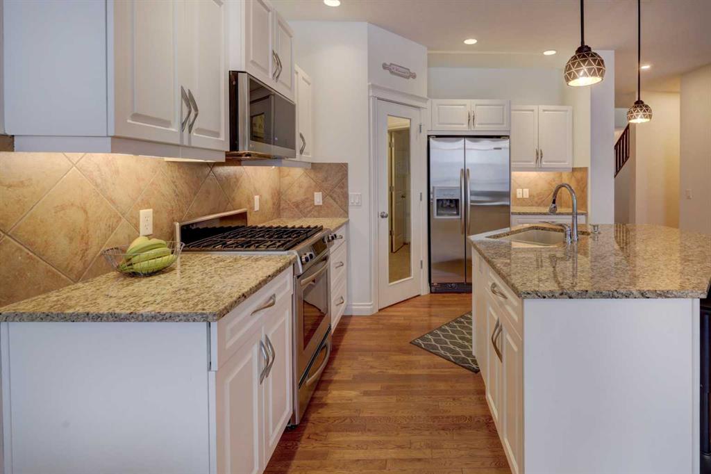 1329 Prairie Springs Park SW photo 5