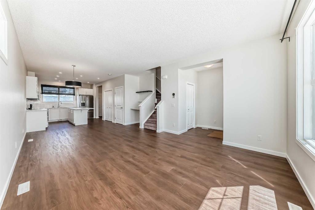80 Magnolia Way SE photo 3