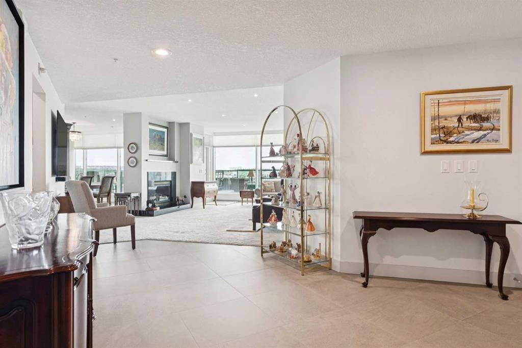 837 2 Avenue SW #901 photo 3