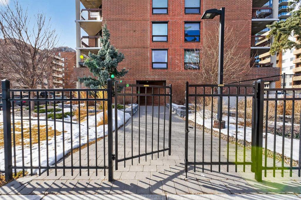 1304 15 Avenue SW #PH2 photo 4