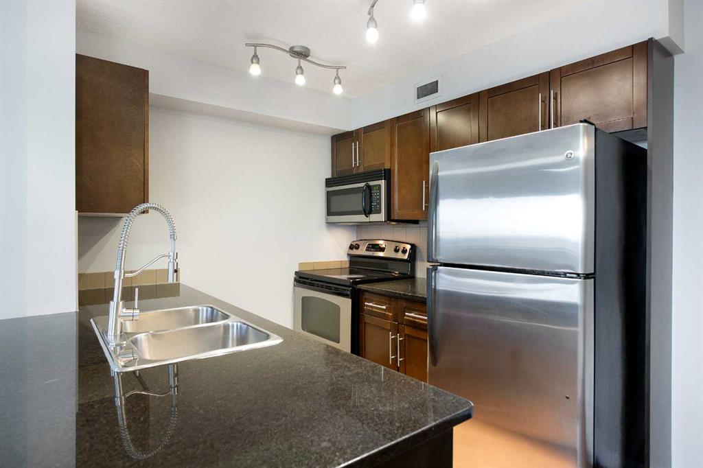 7110 80 Avenue NE #320 photo 4