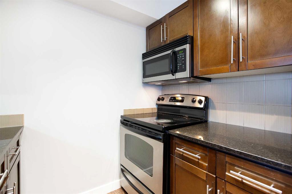 7110 80 Avenue NE #320 photo 5