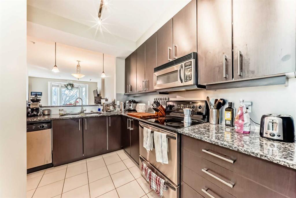 830 Centre Avenue NE #204 photo 5