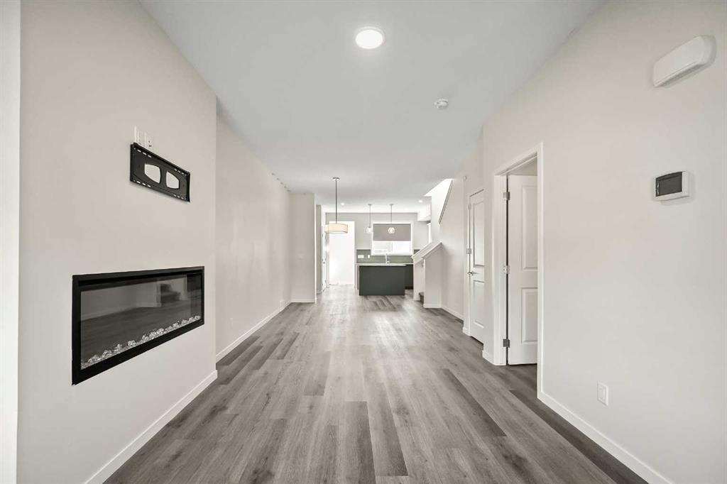 1224 CORNERSTONE Boulevard NE photo 4