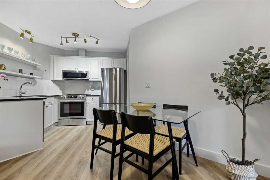 10 Sierra Morena Mews SW #210 photo 5