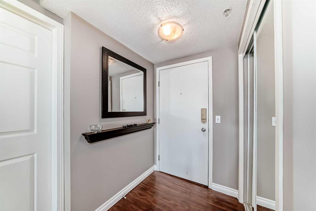1121 6 Avenue SW #306 photo 3