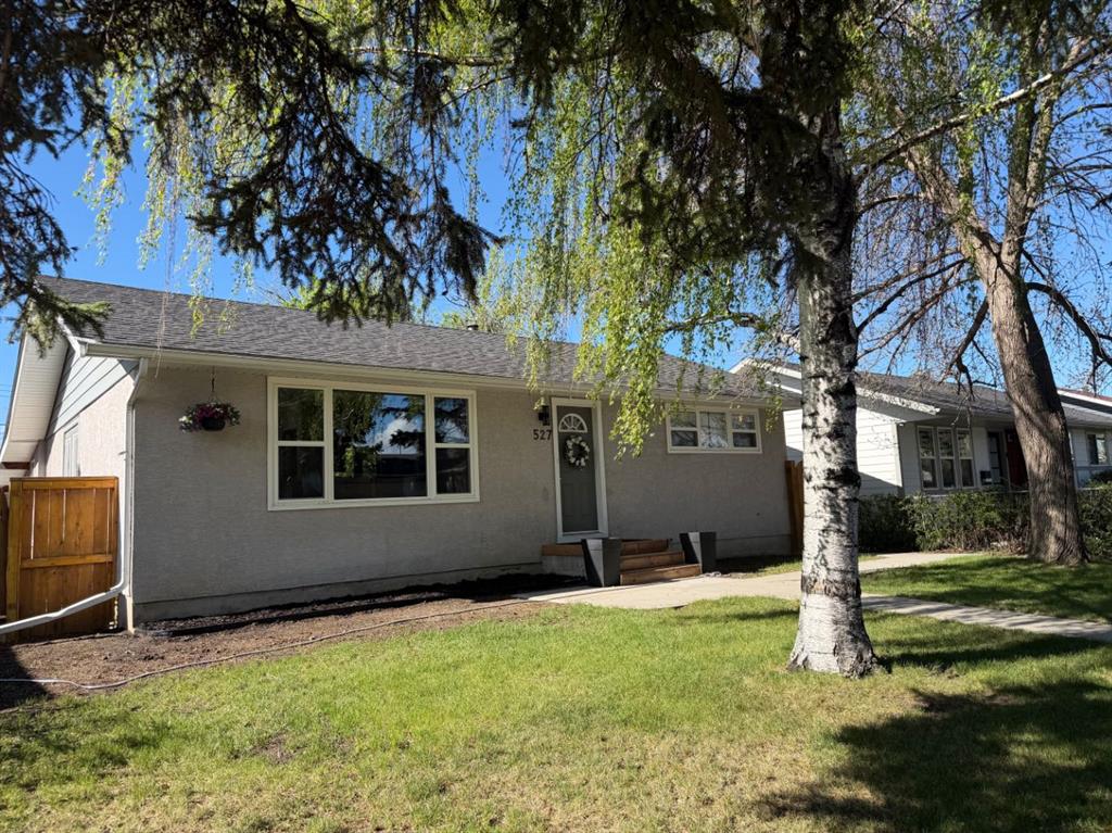 527 Athlone Road SE photo 2