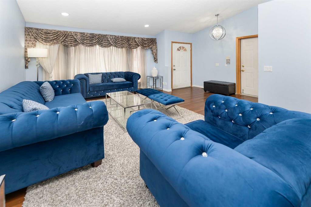 18 Coral Sands Place NE photo 5