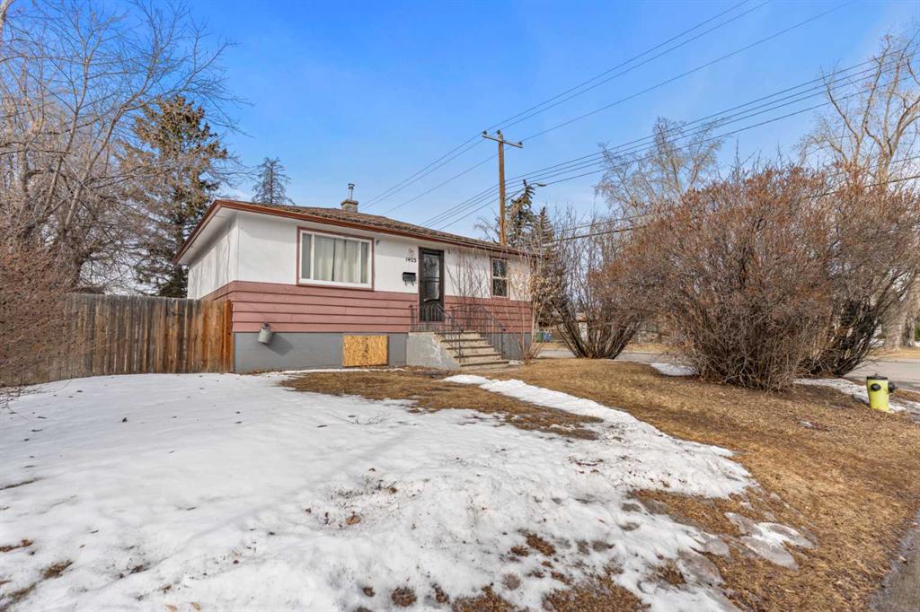 1403 43 Street SW photo 3