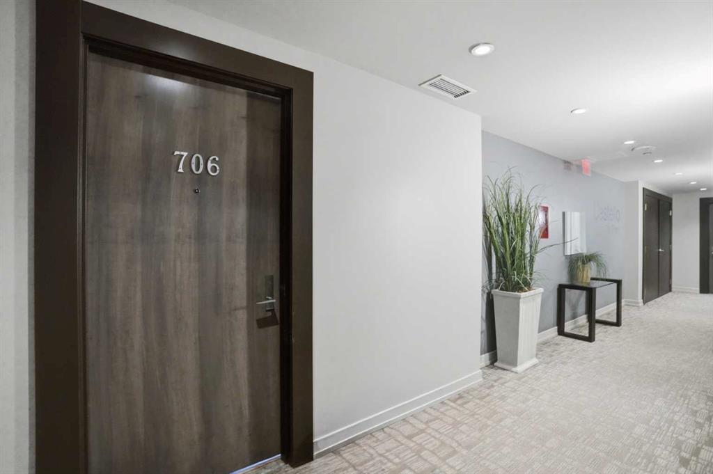 530 12 Avenue SW #706 photo 5