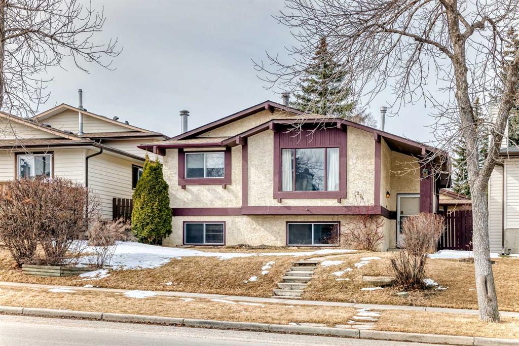 224 Berwick Way NW