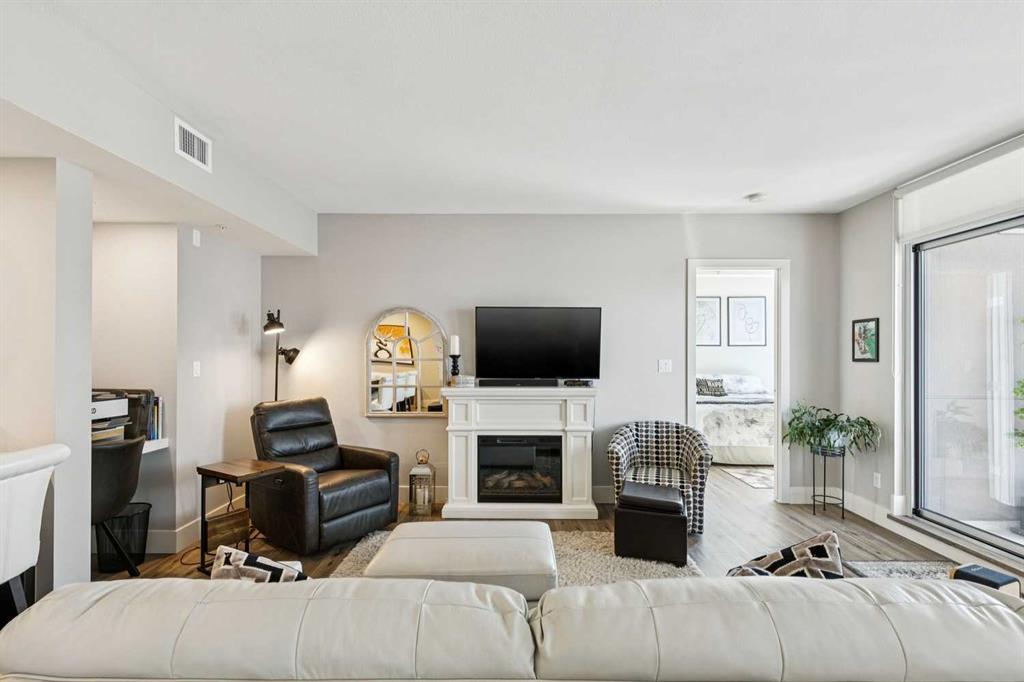1111 10 Street SW #1301 photo 4