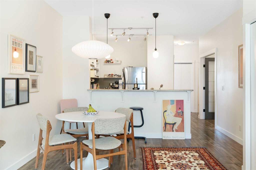 830 Centre Avenue NE #406