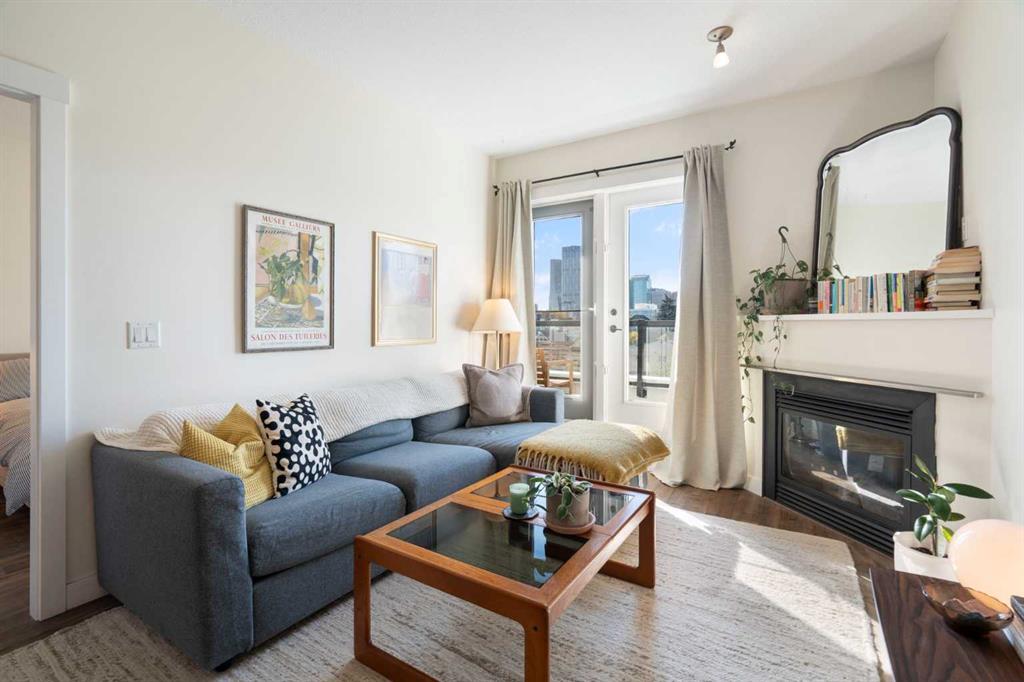 830 Centre Avenue NE #406 photo 3