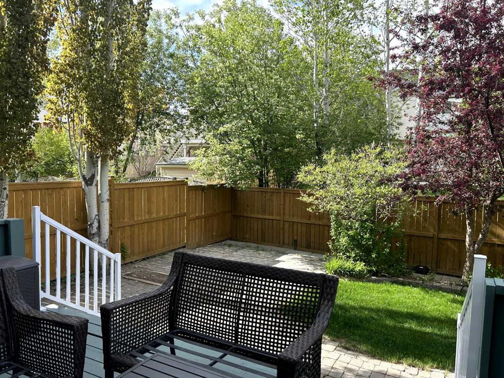 182 Harvest Creek Close NE photo 3