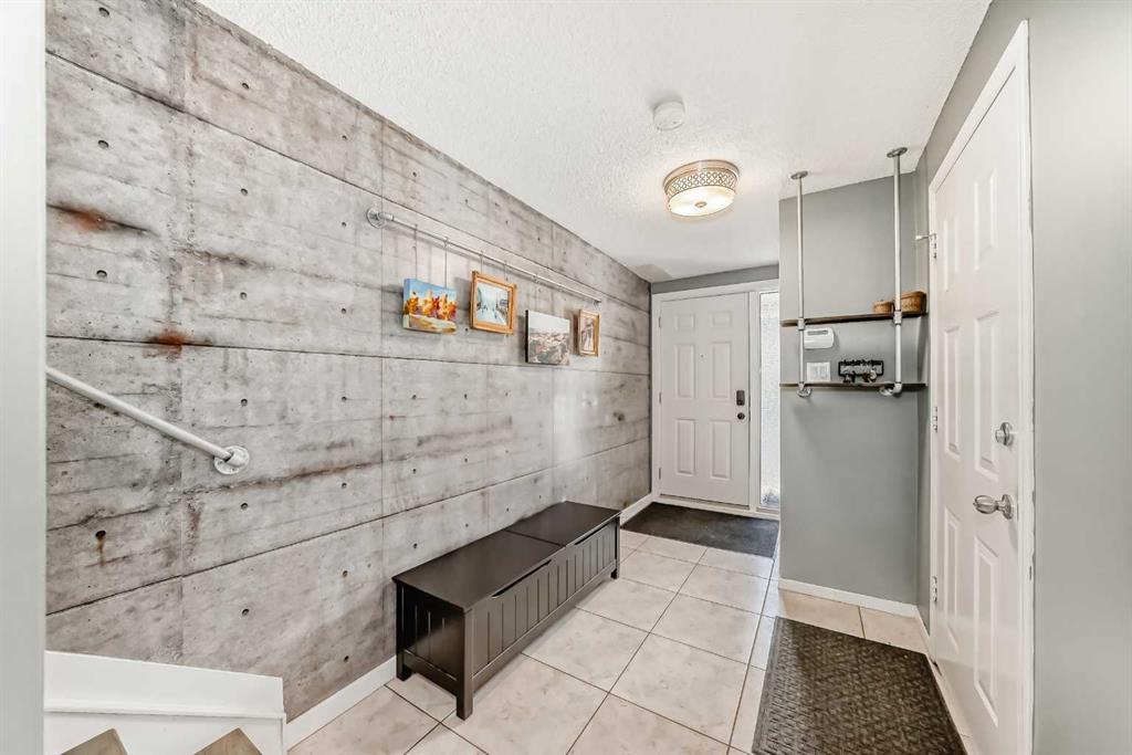 3130 66 Avenue SW #406 photo 3