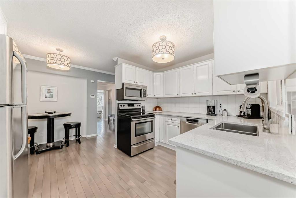 3130 66 Avenue SW #406 photo 4