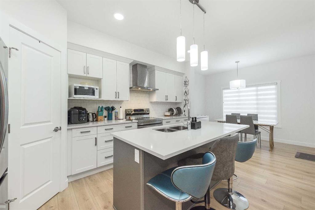 308 Sora Terrace SE photo 3