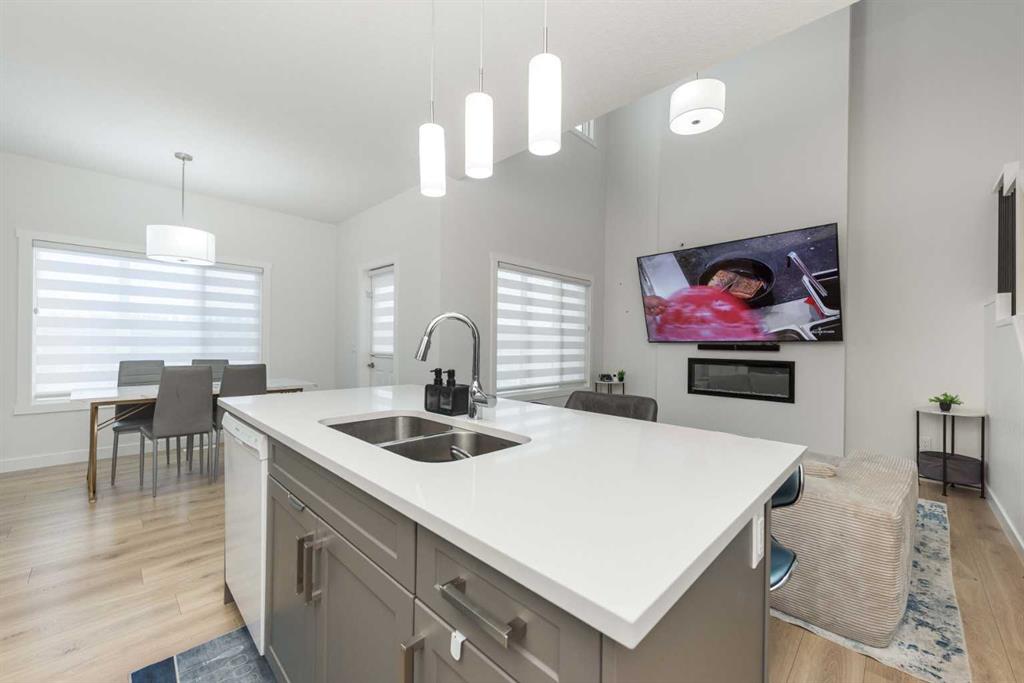 308 Sora Terrace SE photo 5