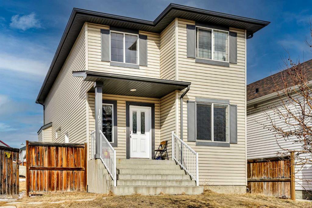 162 Taradale Drive NE photo 2