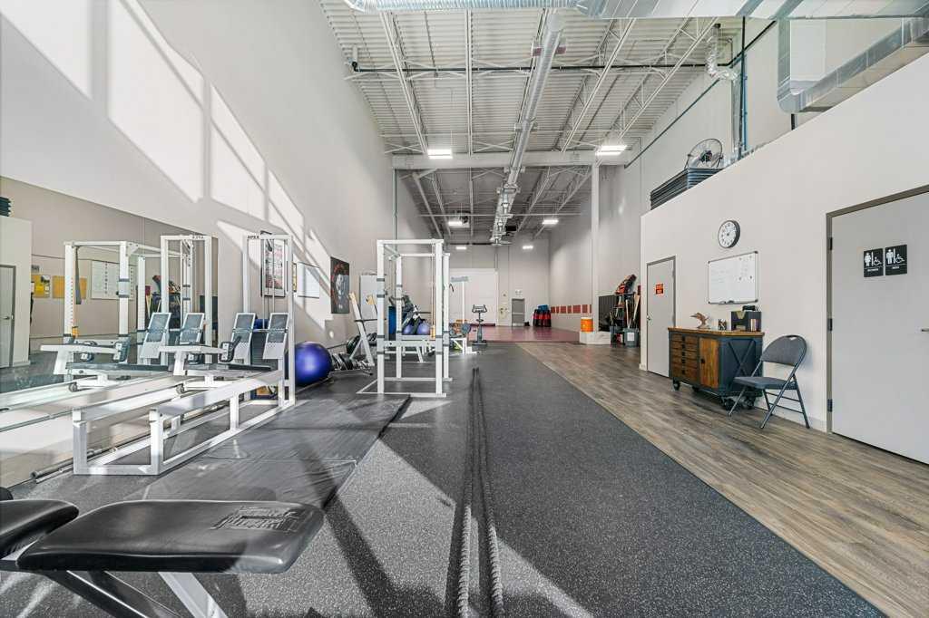 110 Commercial Drive #2