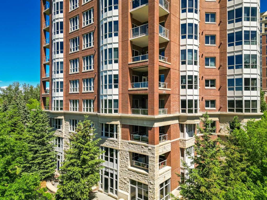 690 Princeton Way SW #301 photo 4