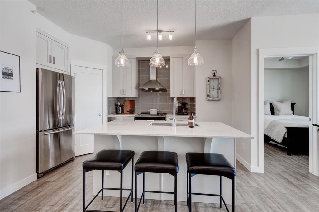 10 Walgrove Walk SE #421 photo 2
