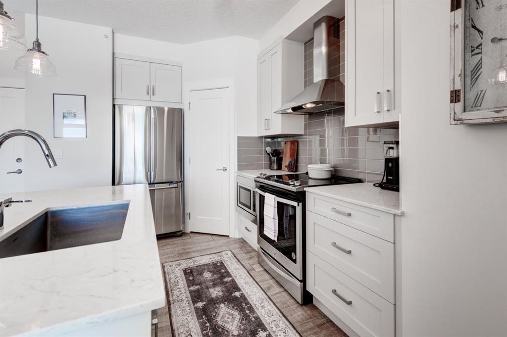 10 Walgrove Walk SE #421 photo 5