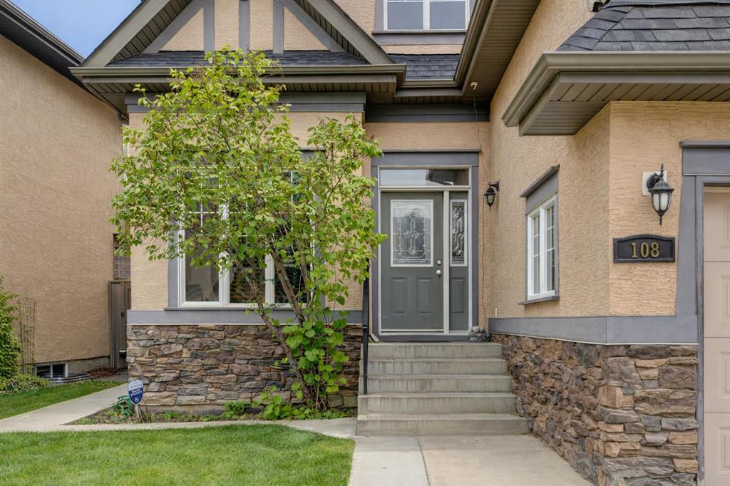 108 Tuscany Estates Close NW photo 2