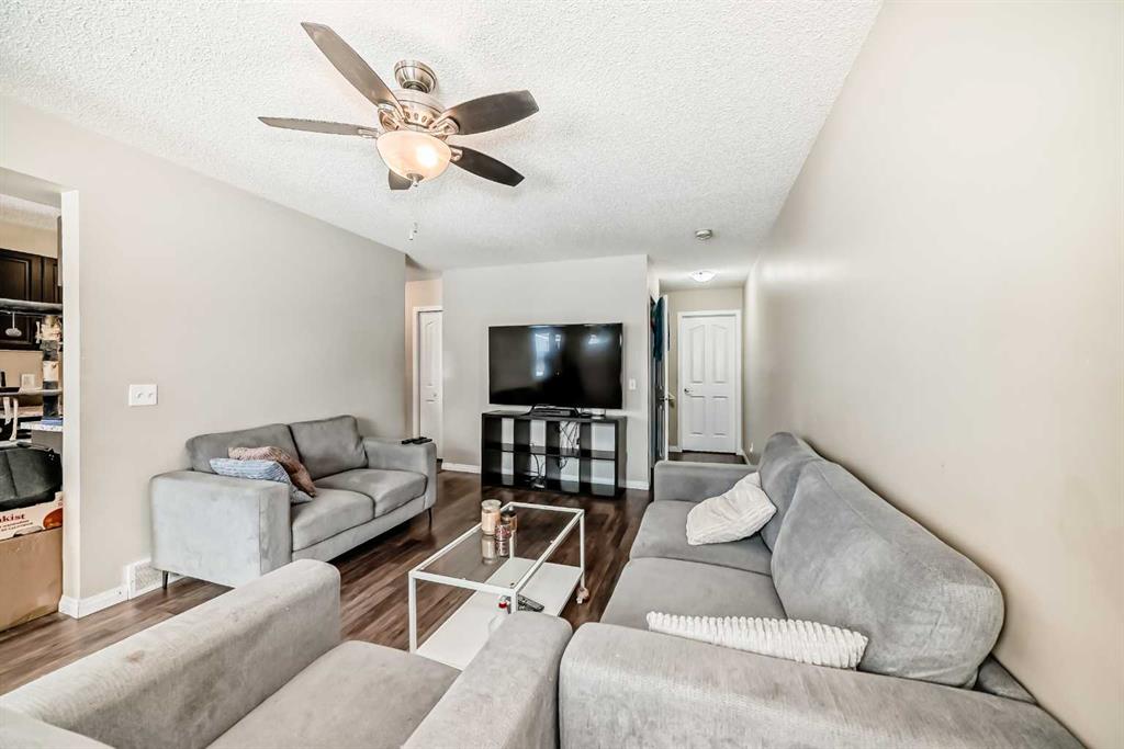 118 Dovertree Place SE photo 3