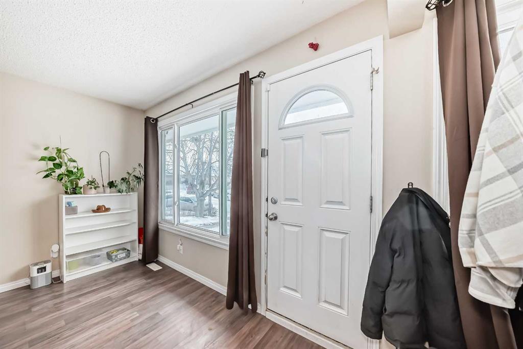 118 Dovertree Place SE photo 5