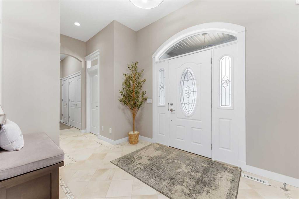 187 Cranarch Circle SE photo 5