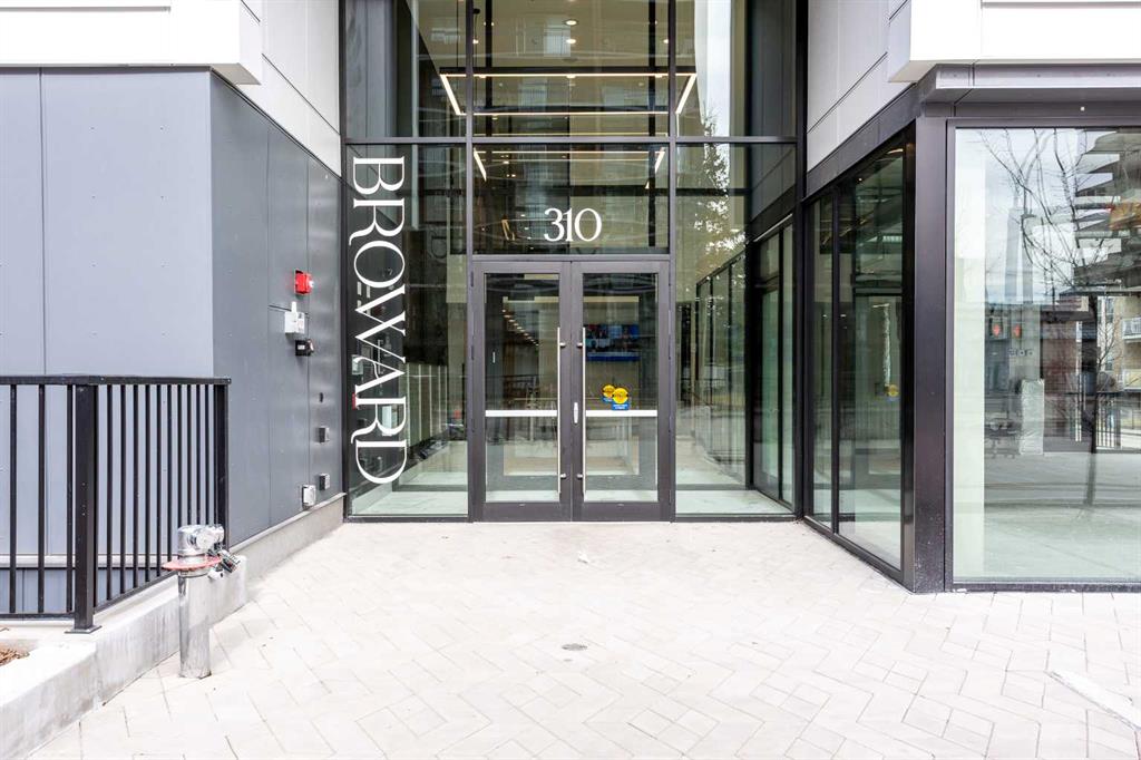 310 15 Avenue SW #126 photo 2