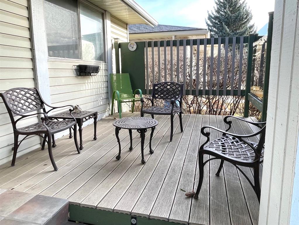 247 Bracewood Road SW photo 2
