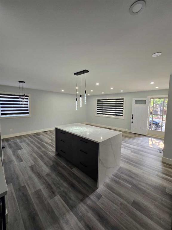 327 Rundleview Drive NE photo 5