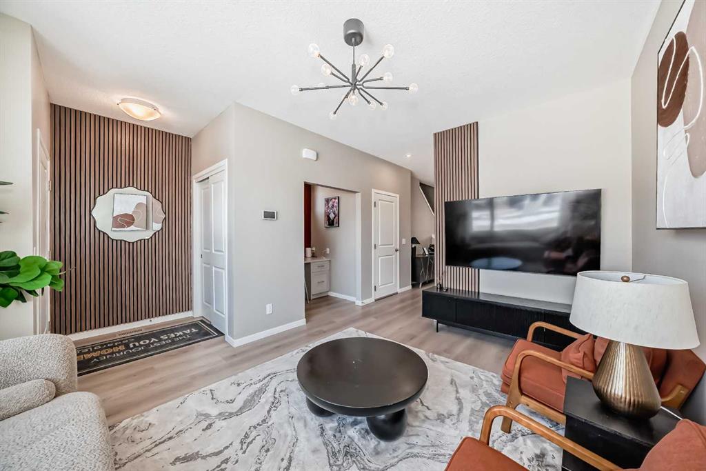 455 Tekarra Drive NW photo 5