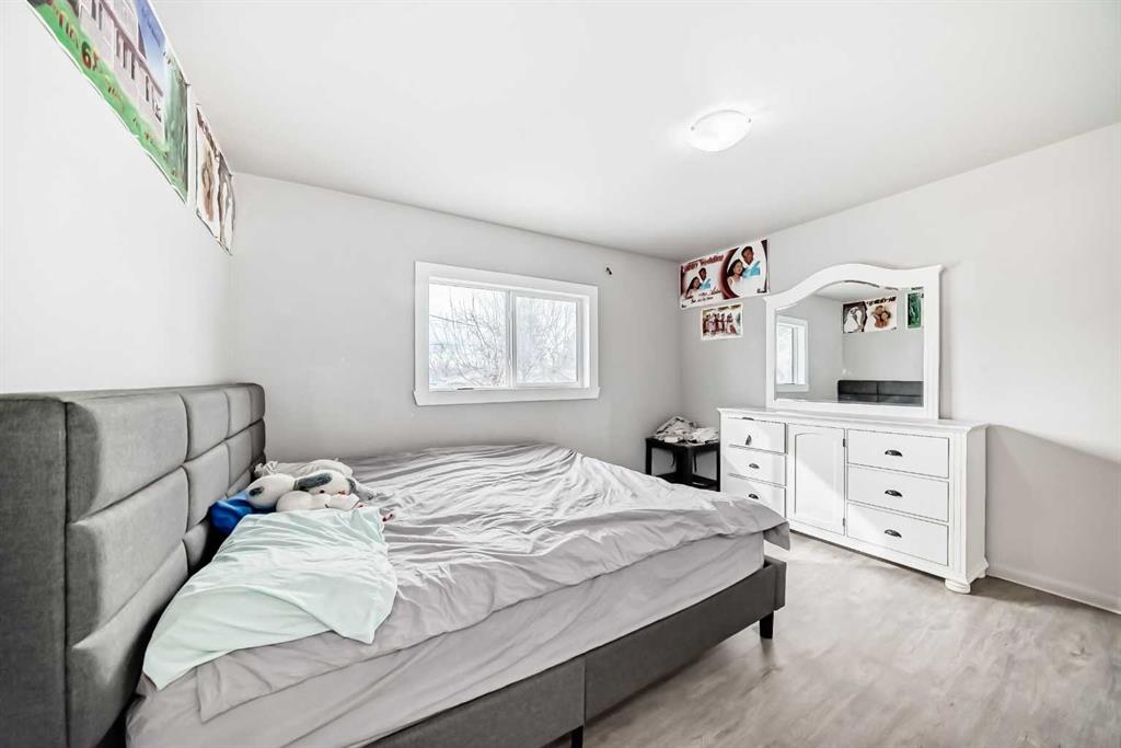 2517 36 Street SE photo 5