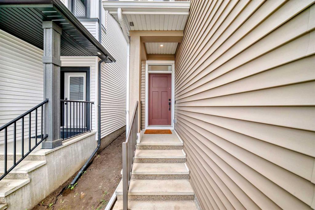 171 Hotchkiss Manor SE photo 2