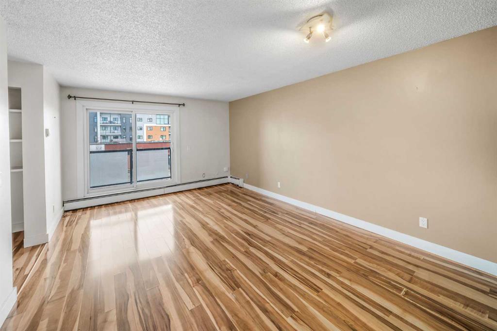 1915 26 Street SW #303 photo 3
