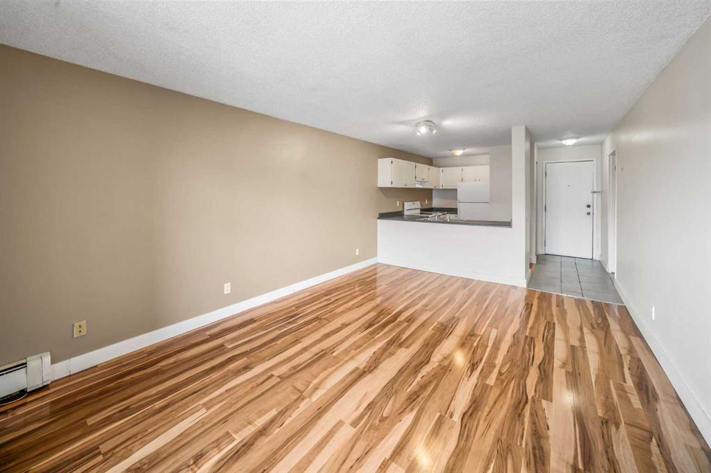 1915 26 Street SW #303 photo 5