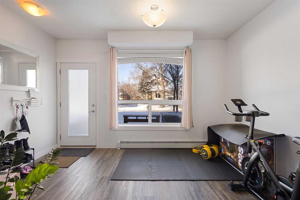 1740 9 Street NW #106 photo 4
