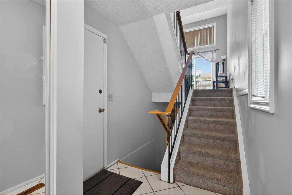 53 Millrise Lane SW photo 4