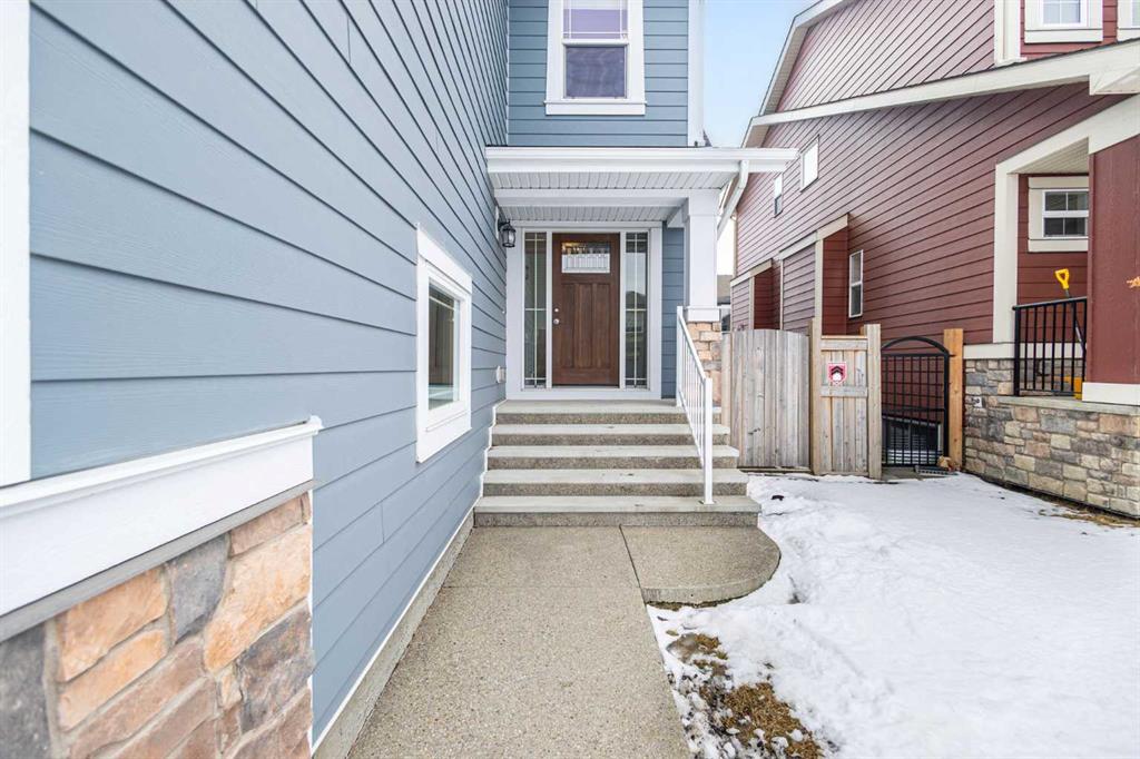 182 Auburn Sound Close SE photo 2