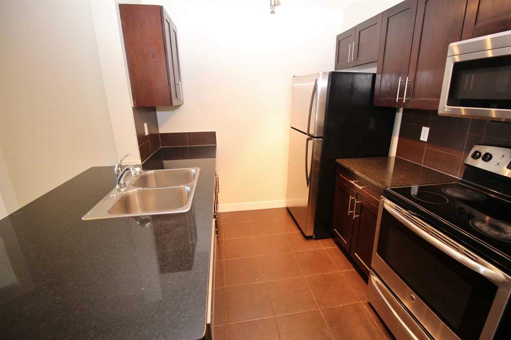 195 Kincora Glen Road NW #120 photo 4