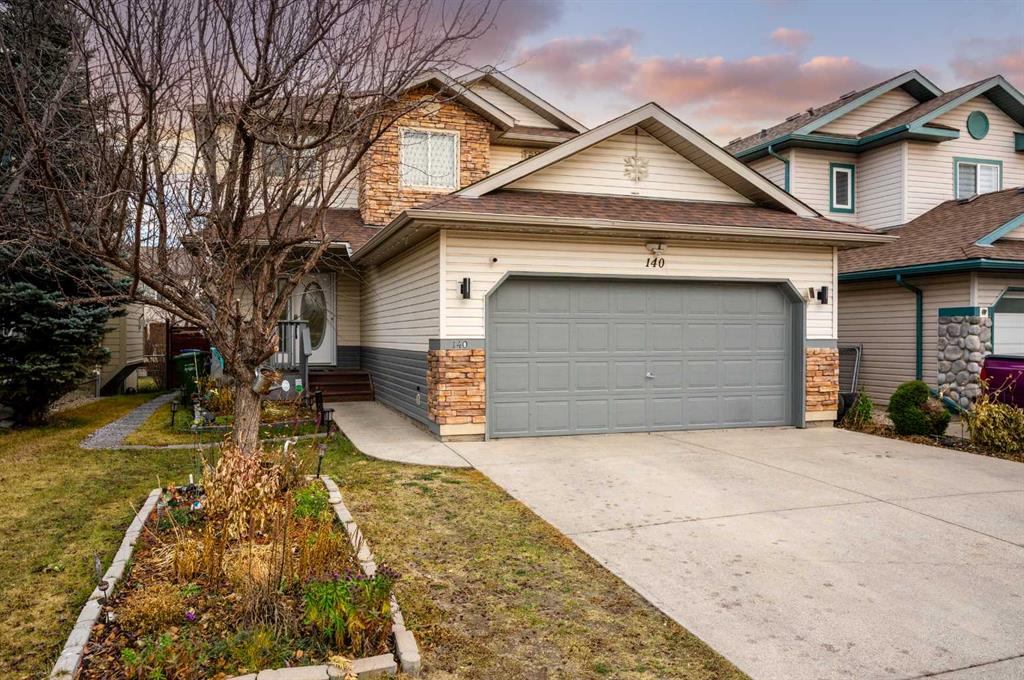 140 Fairways Drive NW